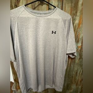 🔵Mens XL Under Armour Dri-Fit Shirt🔵
